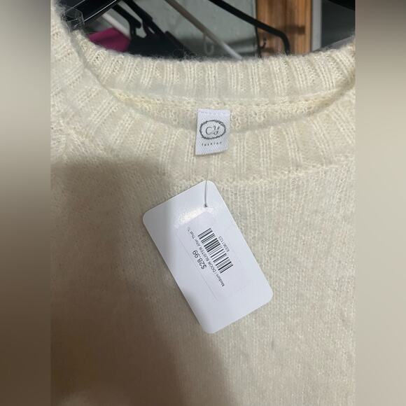 Soft Plush Dual Tone Sweater Size Medium - Picture 4 of 5